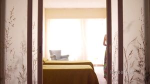 Emely Bloom - Erotic Room Service Massage
