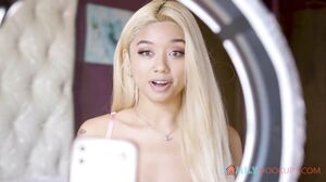 Gia Dibella - Gia Dibella Gets Caught By Her Stepbrother Shooting Content (LobitoMx1)