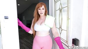 Lauren Phillips – Finding A Redhead With The Biggest Tits & Ass