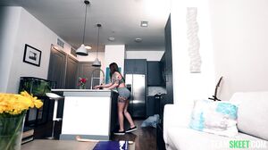 IMadePorn - Richh Des Cutie With A Booty Earns Her Allowance